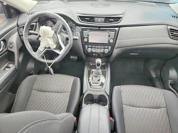 5N1AT2MT7HC786221 2017 NISSAN ROGUE - Image 8