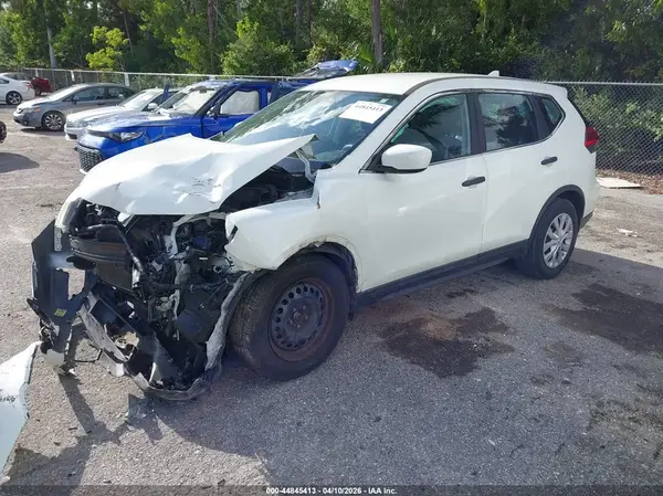 5N1AT2MT7HC796974 2017 NISSAN ROGUE - Image 2