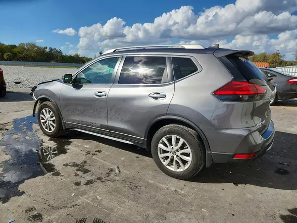 5N1AT2MT7HC801168 2017 NISSAN ROGUE - Image 2