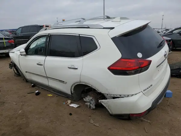 5N1AT2MT7HC819427 2017 NISSAN ROGUE - Image 2