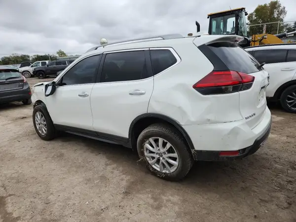 5N1AT2MT7HC823963 2017 NISSAN ROGUE - Image 2