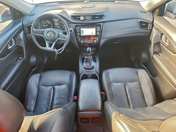 5N1AT2MT7HC827933 2017 NISSAN ROGUE - Image 8