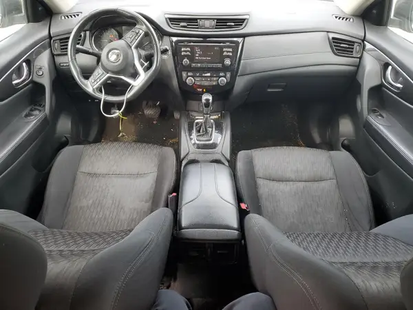 5N1AT2MT7HC829682 2017 NISSAN ROGUE - Image 8