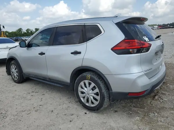 5N1AT2MT7HC832307 2017 NISSAN ROGUE - Image 2