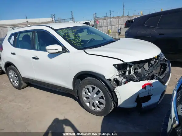 5N1AT2MT7HC836292 2017 NISSAN ROGUE - Image 1