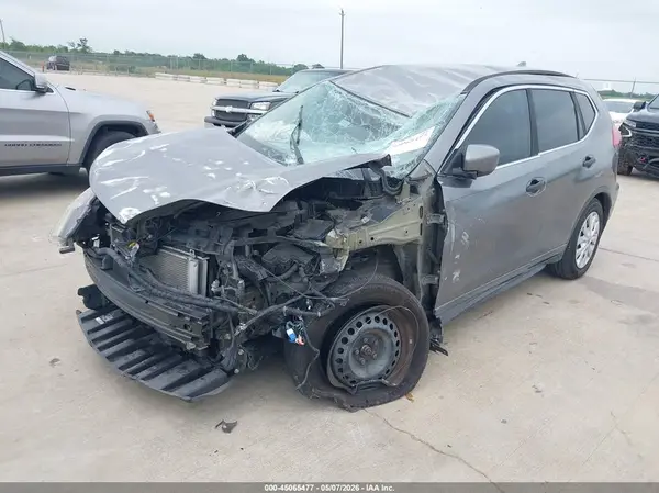 5N1AT2MT7HC842612 2017 NISSAN ROGUE - Image 2