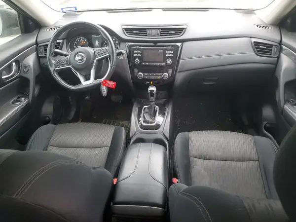 5N1AT2MT7HC842819 2017 NISSAN ROGUE - Image 8