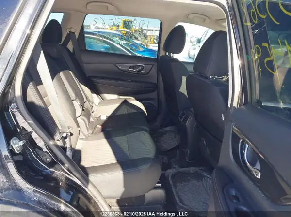 5N1AT2MT7HC844599 2017 NISSAN ROGUE - Image 8