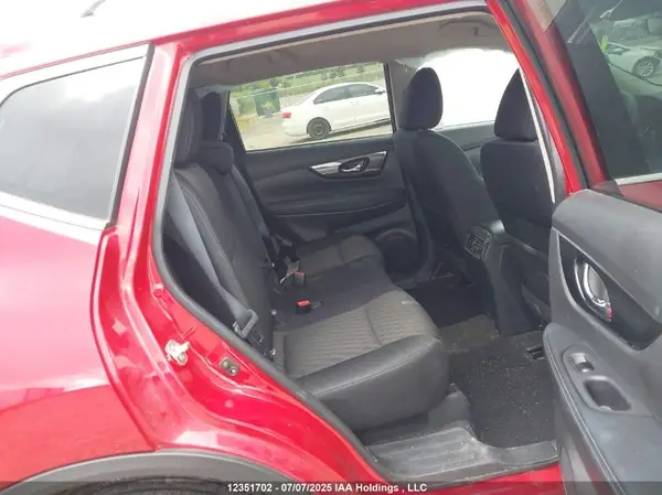 5N1AT2MT7HC846210 2017 NISSAN ROGUE - Image 8