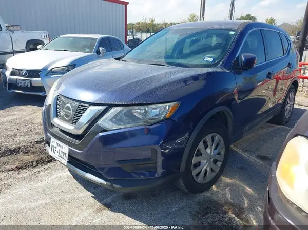 5N1AT2MT7HC848667 2017 NISSAN ROGUE - Image 2