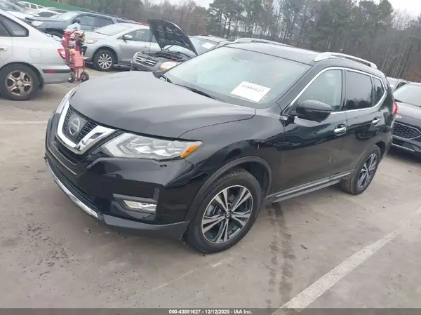5N1AT2MT7HC850662 2017 NISSAN ROGUE - Image 2