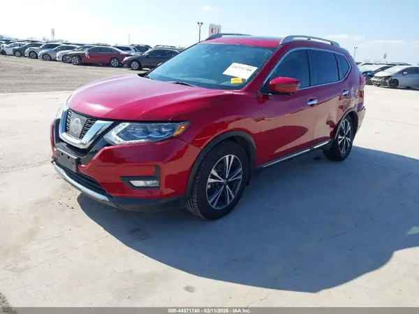 5N1AT2MT7HC851701 2017 NISSAN ROGUE - Image 2