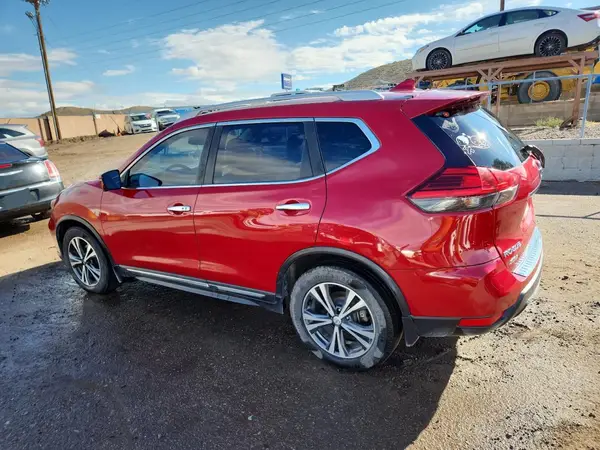 5N1AT2MT7HC852105 2017 NISSAN ROGUE - Image 2