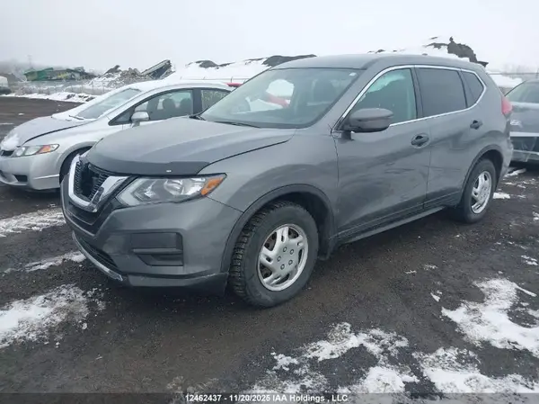 5N1AT2MT7HC852461 2017 NISSAN ROGUE - Image 2