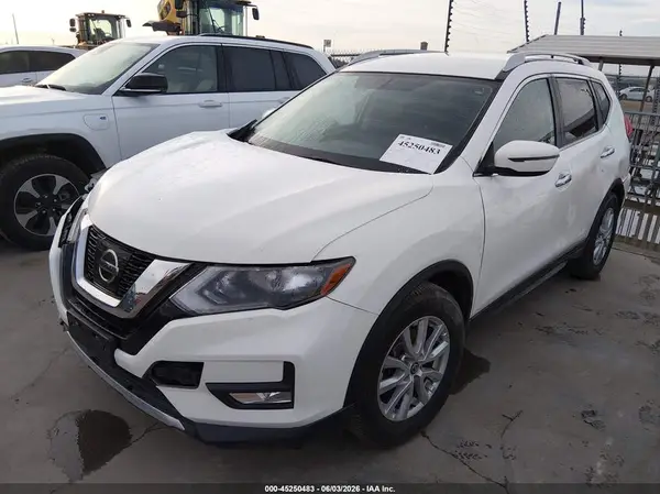 5N1AT2MT7HC855196 2017 NISSAN ROGUE - Image 2