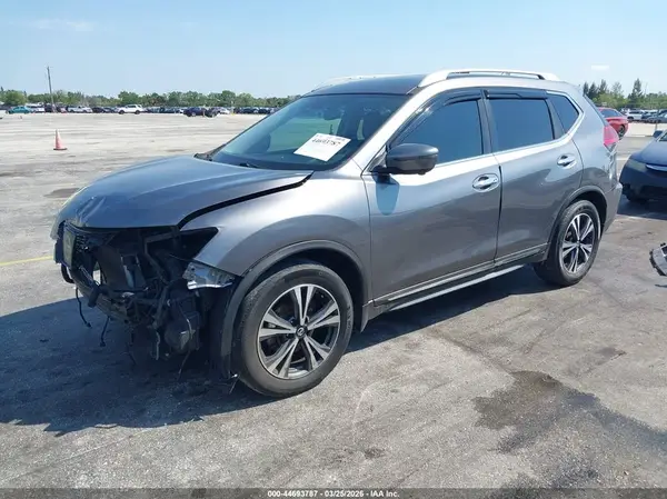 5N1AT2MT7HC863296 2017 NISSAN ROGUE - Image 2