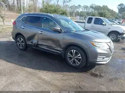 5N1AT2MT7HC868076 2017 NISSAN ROGUE