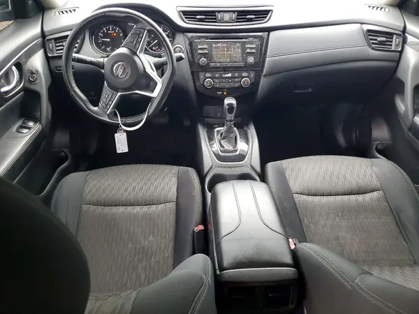 5N1AT2MT7HC880065 2017 NISSAN ROGUE - Image 8