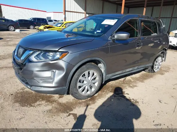 5N1AT2MT7HC888974 2017 NISSAN ROGUE - Image 2