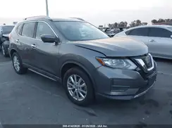 5N1AT2MT7HC896525 2017 NISSAN ROGUE