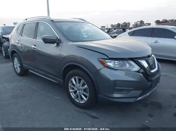 5N1AT2MT7HC896525 2017 NISSAN ROGUE - Image 1