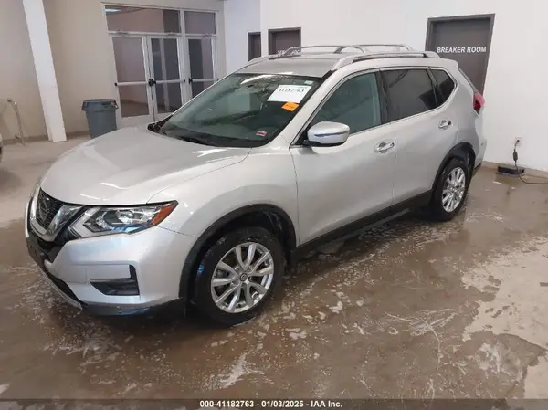 5N1AT2MT7JC707362 2018 NISSAN ROGUE - Image 2