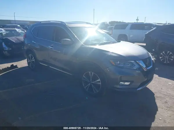 5N1AT2MT7JC710259 2018 NISSAN ROGUE - Image 1