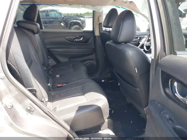 5N1AT2MT7JC710715 2018 NISSAN ROGUE - Image 8