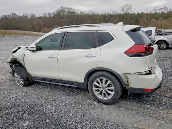 5N1AT2MT7JC717261 2018 NISSAN ROGUE - Image 2