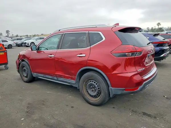 5N1AT2MT7JC717549 2018 NISSAN ROGUE - Image 2