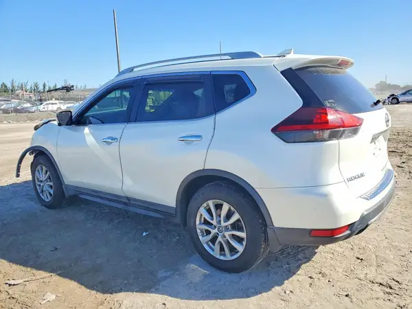 5N1AT2MT7JC729555 2018 NISSAN ROGUE - Image 2