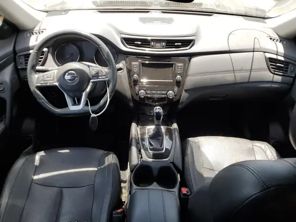 5N1AT2MT7JC736893 2018 NISSAN ROGUE - Image 8