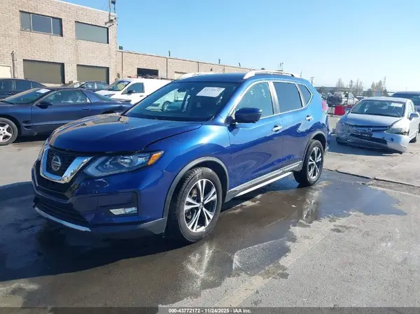5N1AT2MT7JC741446 2018 NISSAN ROGUE - Image 2