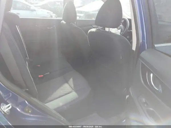 5N1AT2MT7JC746629 2018 NISSAN ROGUE - Image 8