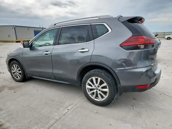 5N1AT2MT7JC767741 2018 NISSAN ROGUE - Image 2