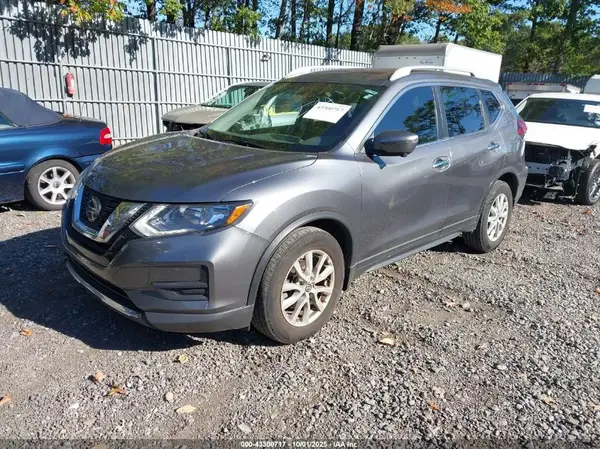 5N1AT2MT7JC769098 2018 NISSAN ROGUE - Image 2