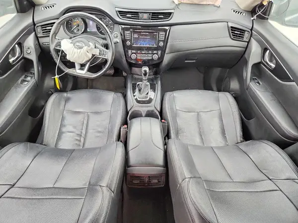 5N1AT2MT7JC777377 2018 NISSAN ROGUE - Image 8