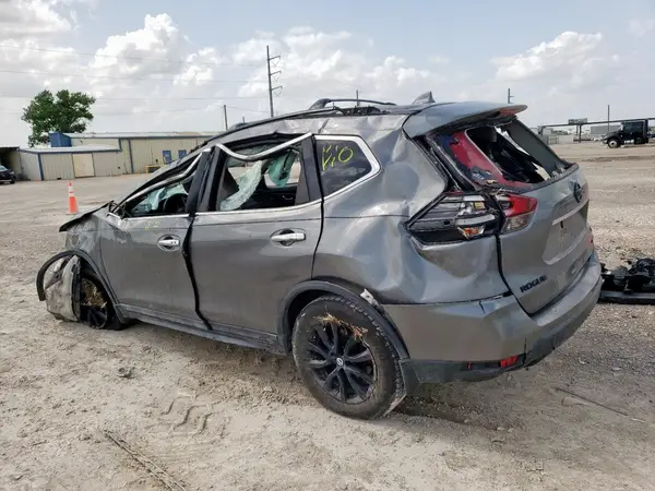 5N1AT2MT7JC784457 2018 NISSAN ROGUE - Image 2