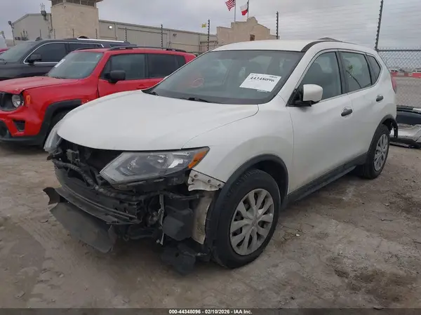 5N1AT2MT7JC784801 2018 NISSAN ROGUE - Image 2