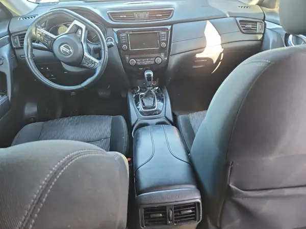 5N1AT2MT7JC785690 2018 NISSAN ROGUE - Image 8