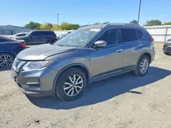 5N1AT2MT7JC786483 2018 NISSAN ROGUE
