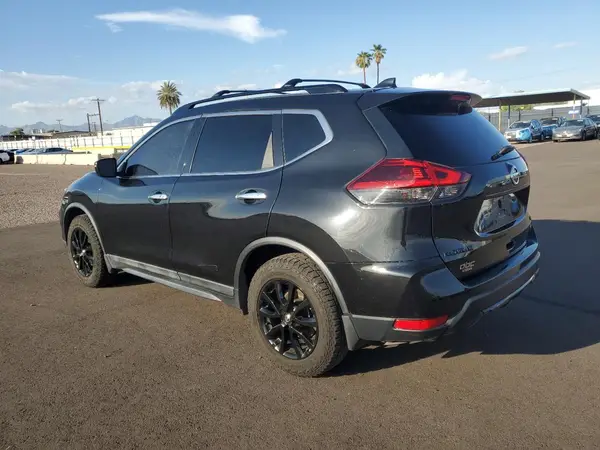 5N1AT2MT7JC788492 2018 NISSAN ROGUE - Image 2
