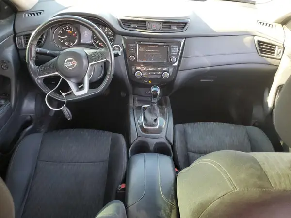 5N1AT2MT7JC788492 2018 NISSAN ROGUE - Image 8