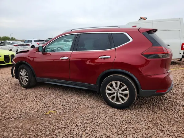 5N1AT2MT7JC790601 2018 NISSAN ROGUE - Image 2