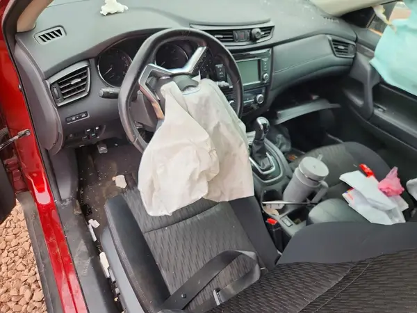 5N1AT2MT7JC790601 2018 NISSAN ROGUE - Image 8
