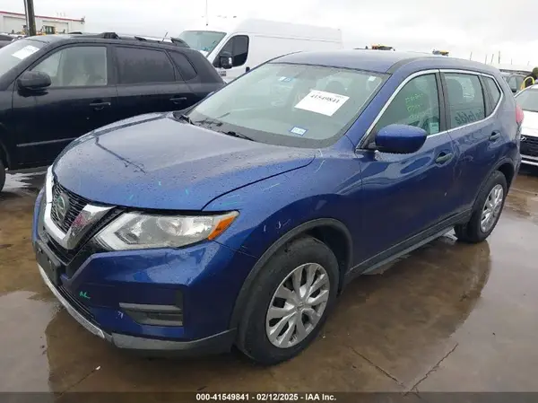 5N1AT2MT7JC791893 2018 NISSAN ROGUE - Image 2