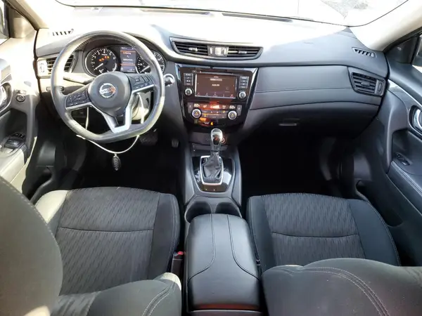 5N1AT2MT7JC798276 2018 NISSAN ROGUE - Image 8