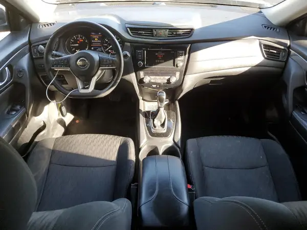 5N1AT2MT7JC800530 2018 NISSAN ROGUE - Image 8