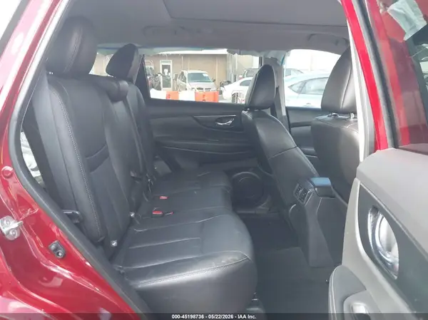 5N1AT2MT7JC808224 2018 NISSAN ROGUE - Image 8