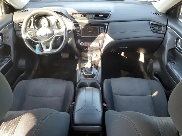 5N1AT2MT7JC810846 2018 NISSAN ROGUE - Image 8